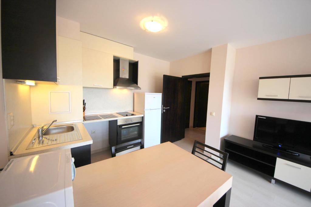 Menada Horyzont Apartments Sozopol Quarto foto