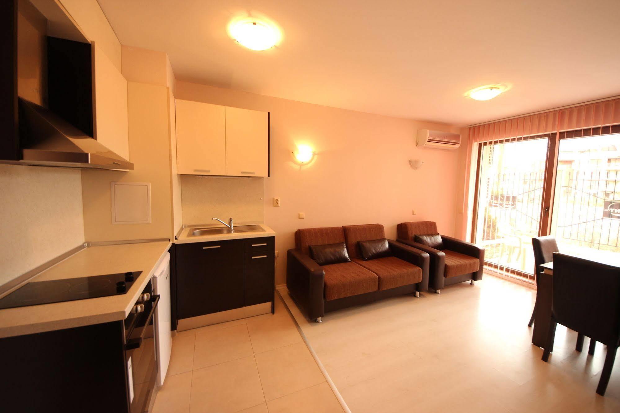 Menada Horyzont Apartments Sozopol Exterior foto
