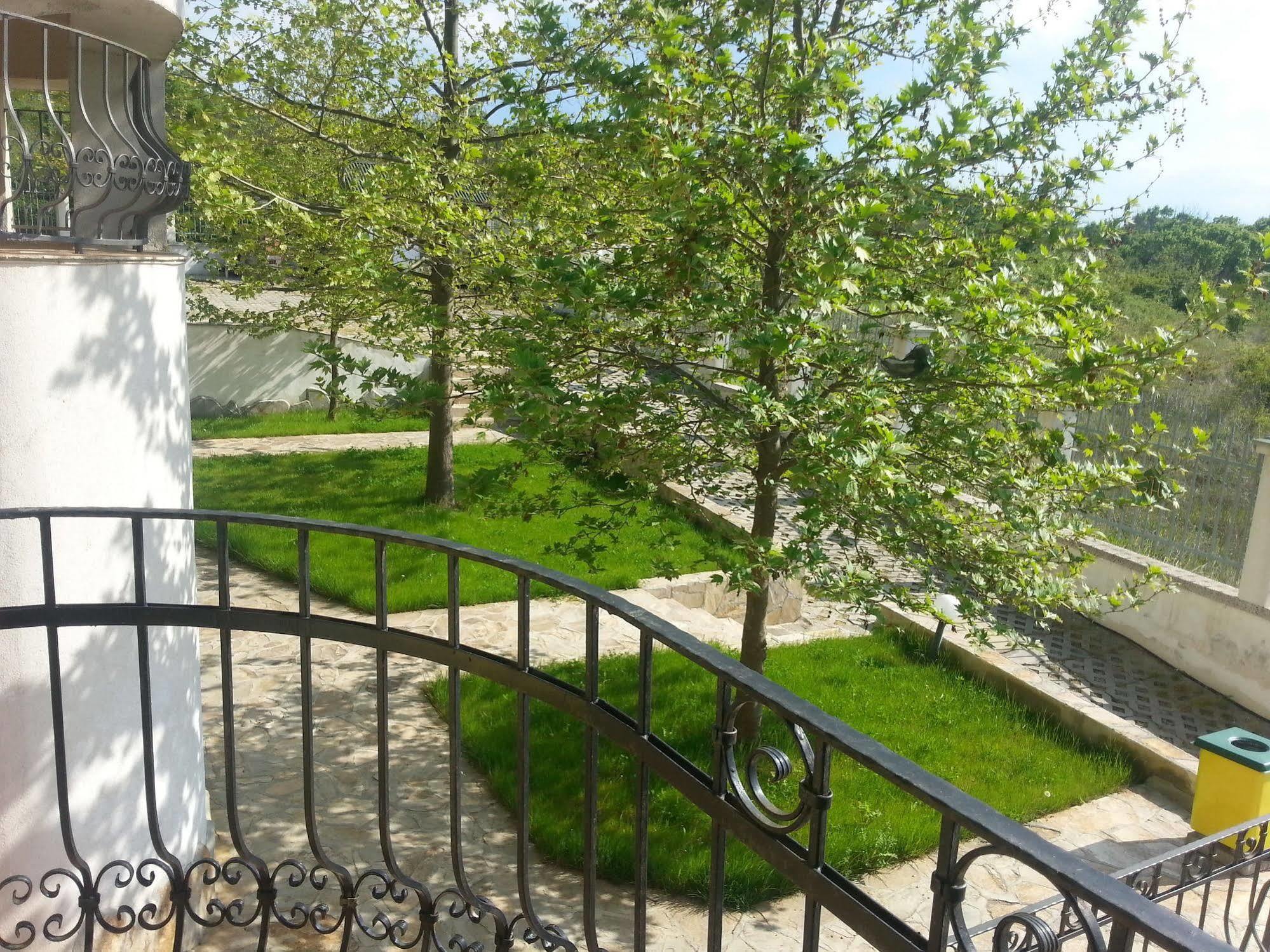 Menada Horyzont Apartments Sozopol Exterior foto